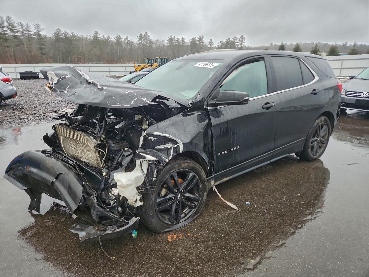2020 Chevrolet Equinox LT, VIN 3GNAXUEV7LL170690 — Front end