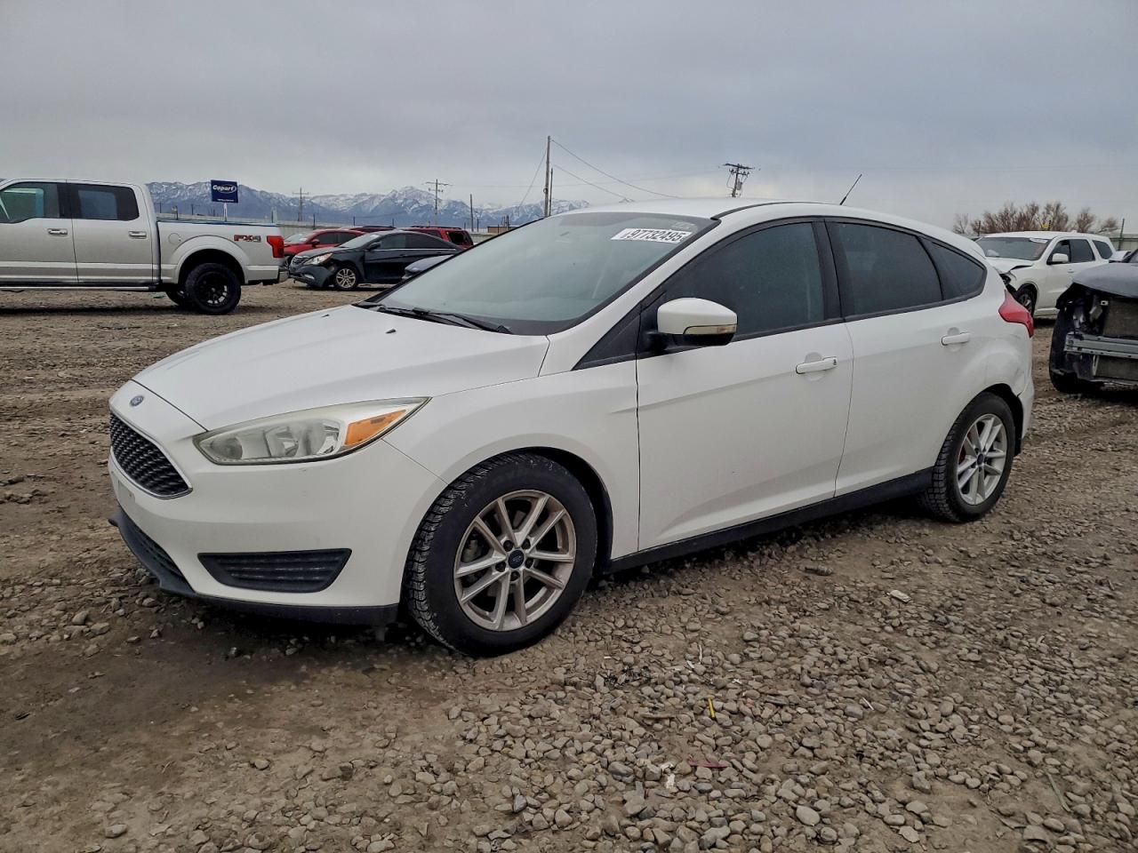 2015 Ford Focus SE, VIN 1FADP3K29FL324042 — Rear end