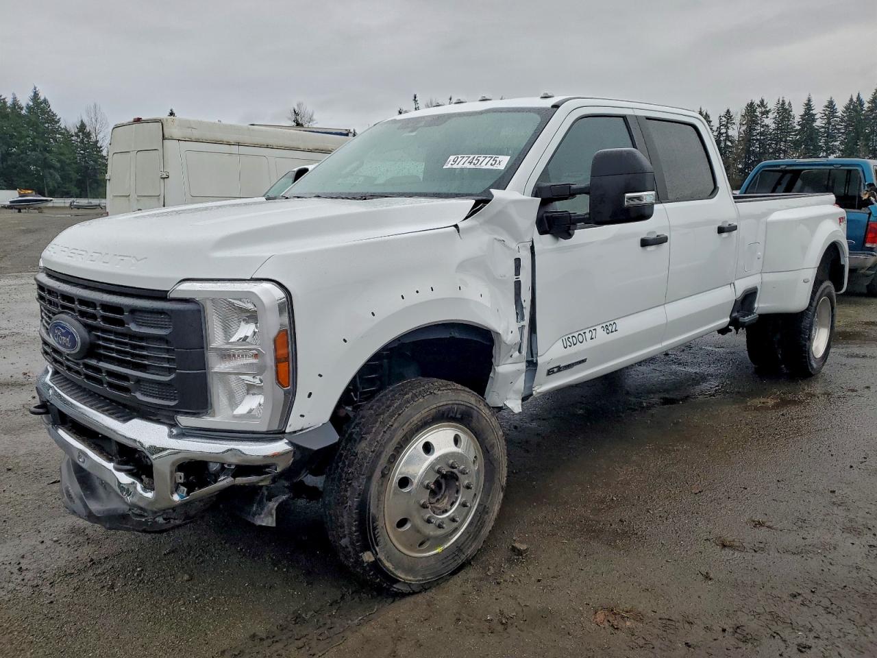 2024 Ford F-450 XLT, VIN 1FT8W4DT1REE20153 — Side