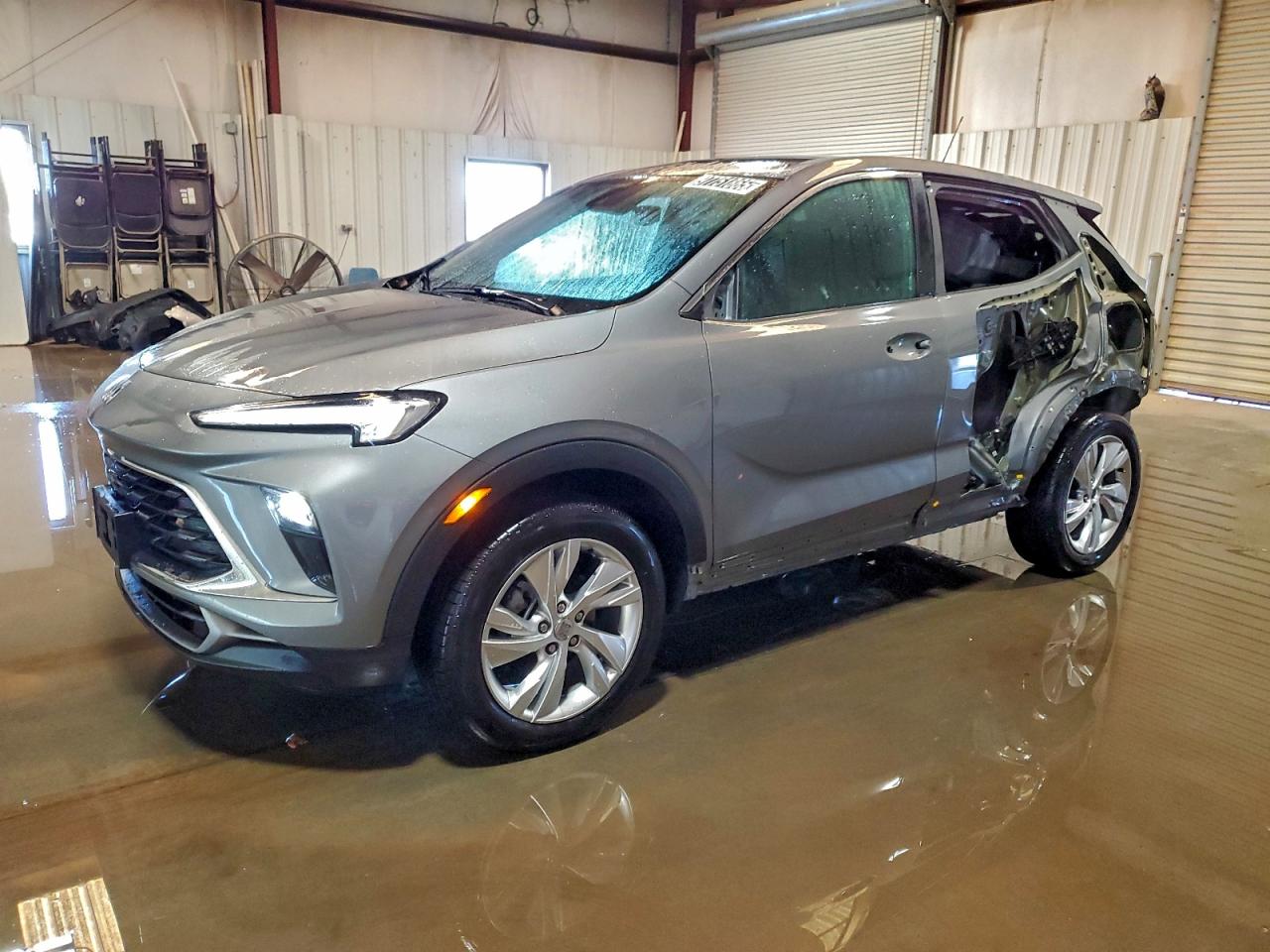 2025 Buick Encore GX Preferred, VIN KL4AMCSL4SB196835 — Фото с аукциона 1 of 14