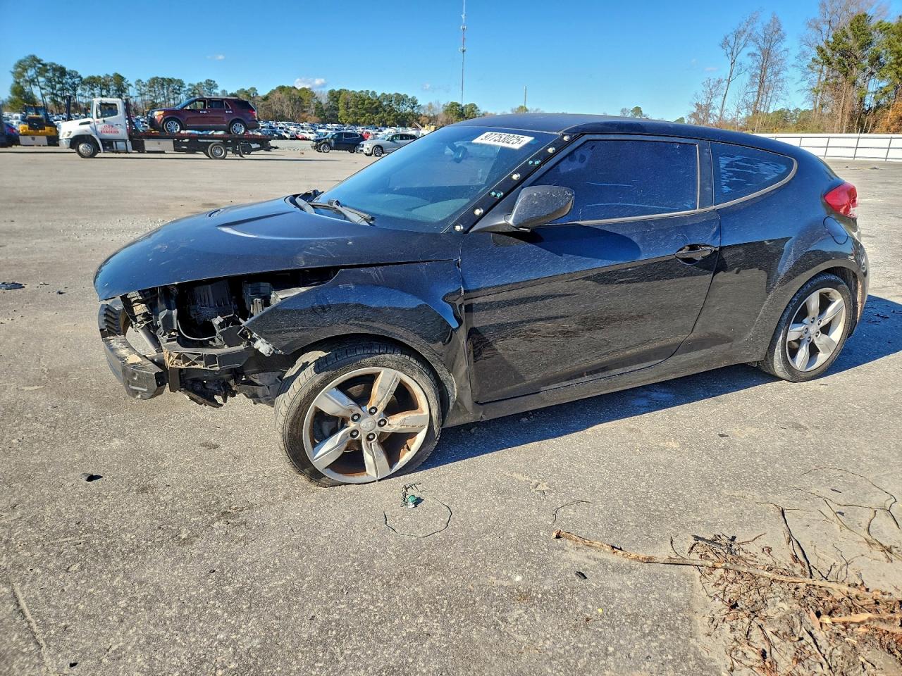2013 Hyundai Veloster w/Gray Int, VIN KMHTC6AD3DU175751 — Front end