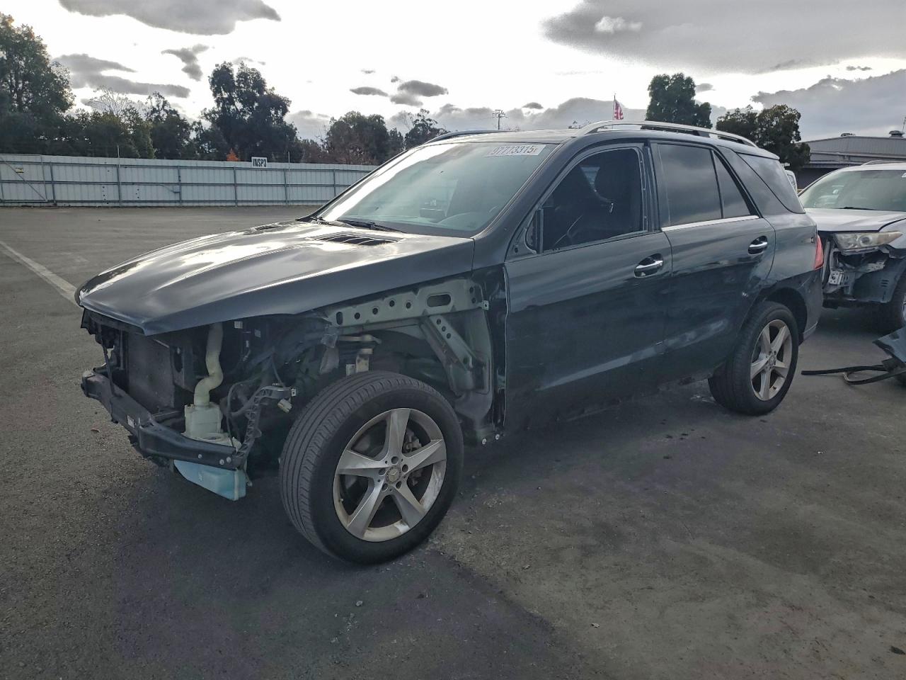 2016 Mercedes-Benz GLE 350, VIN 4JGDA5HB3GA707806 — Front end