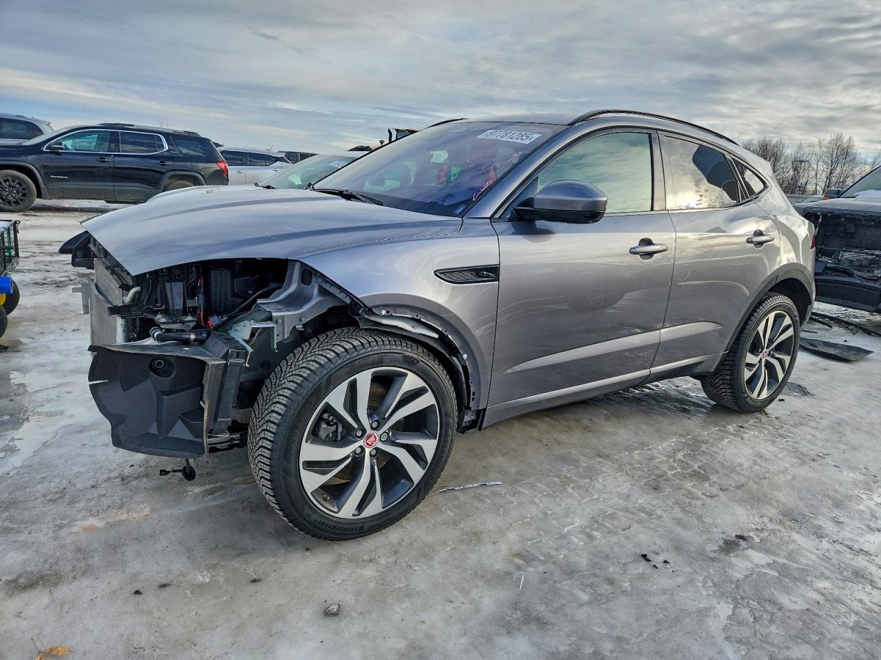 2021 Jaguar E-Pace 300 Sport, VIN SADF12GX9M1021777 — Перед