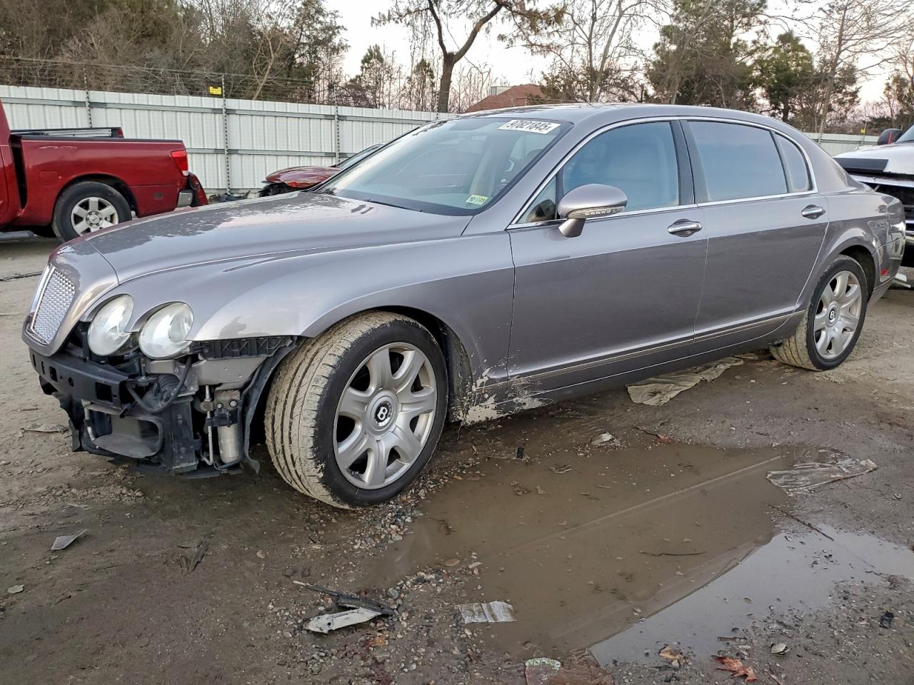 2007 Bentley Flying Spur, VIN SCBBR93W77C040381 — Front end