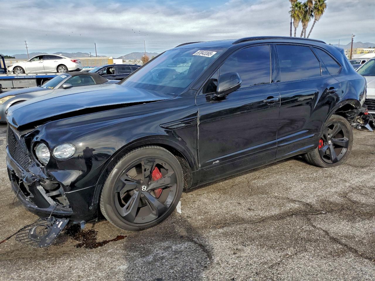 2021 Bentley Bentayga V8, VIN SJAAM2ZV9MC037511 — Rear end