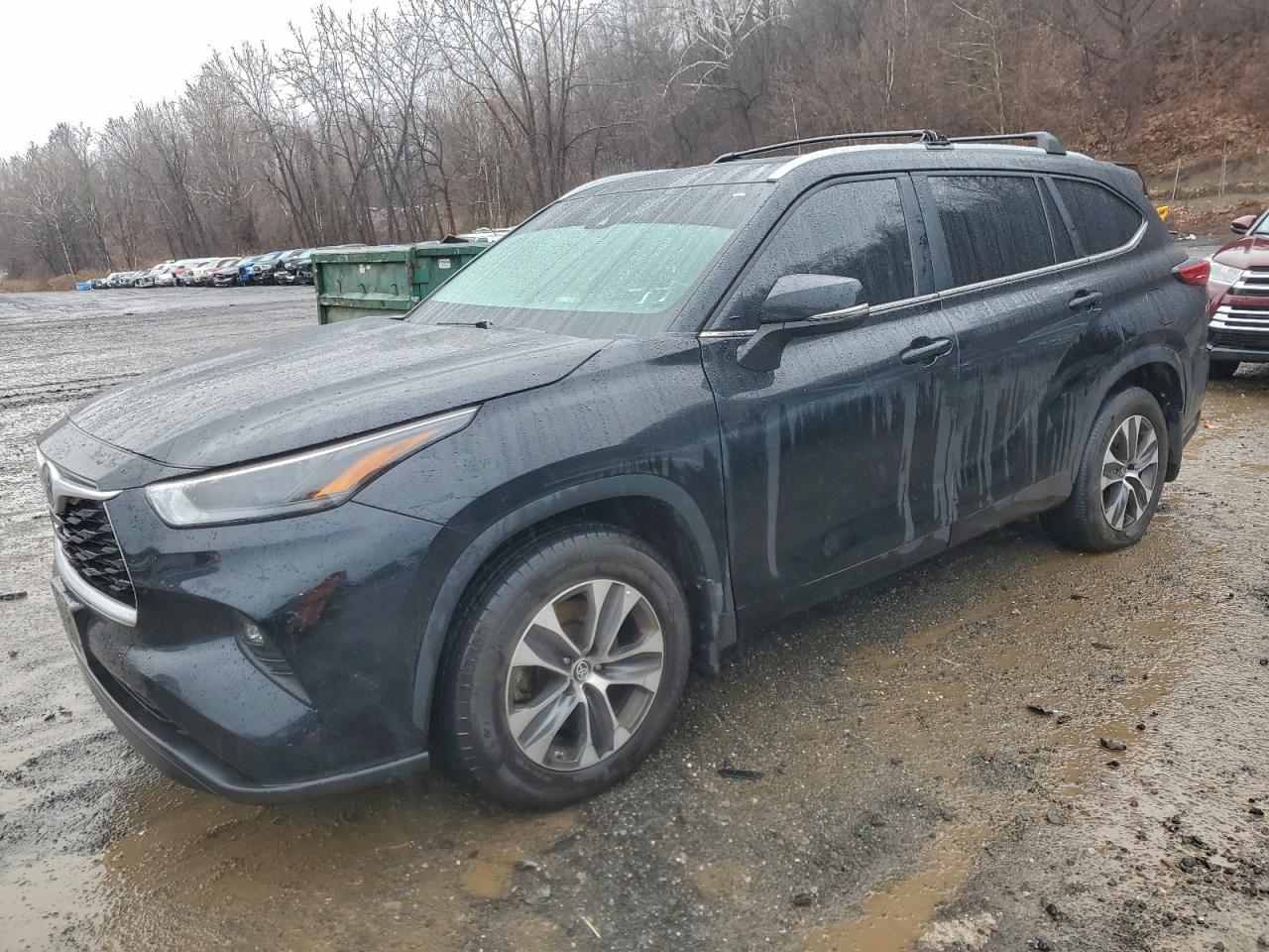 2023 Toyota Highlander Platinum, VIN 5TDKDRBH0PS037061 — Missing or altered VIN