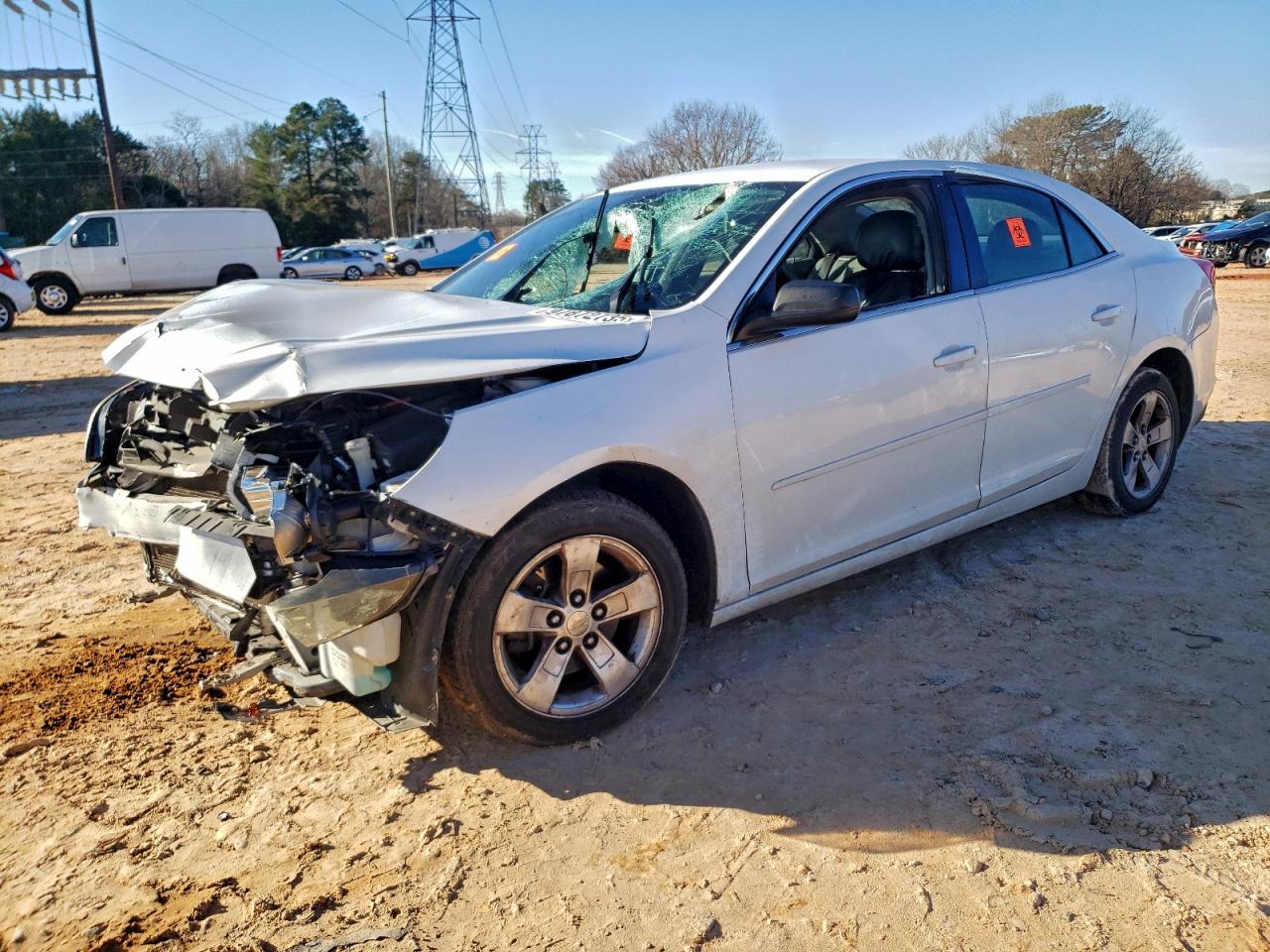 2015 Chevrolet Malibu LS, VIN 1G11B5SL7FF179879 — Front end