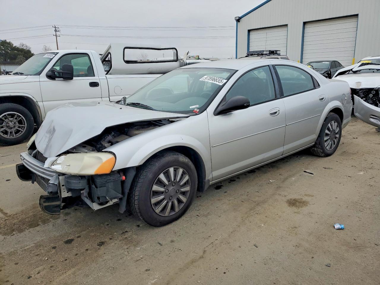 2002 Dodge Stratus SE, VIN 1B3EL36X52N215125 — Перед