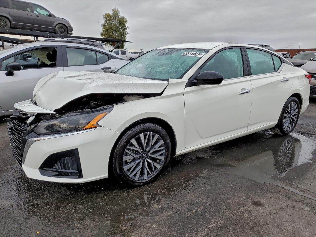 2025 Nissan Altima SV, VIN 1N4BL4DV2SN356538 — Front end