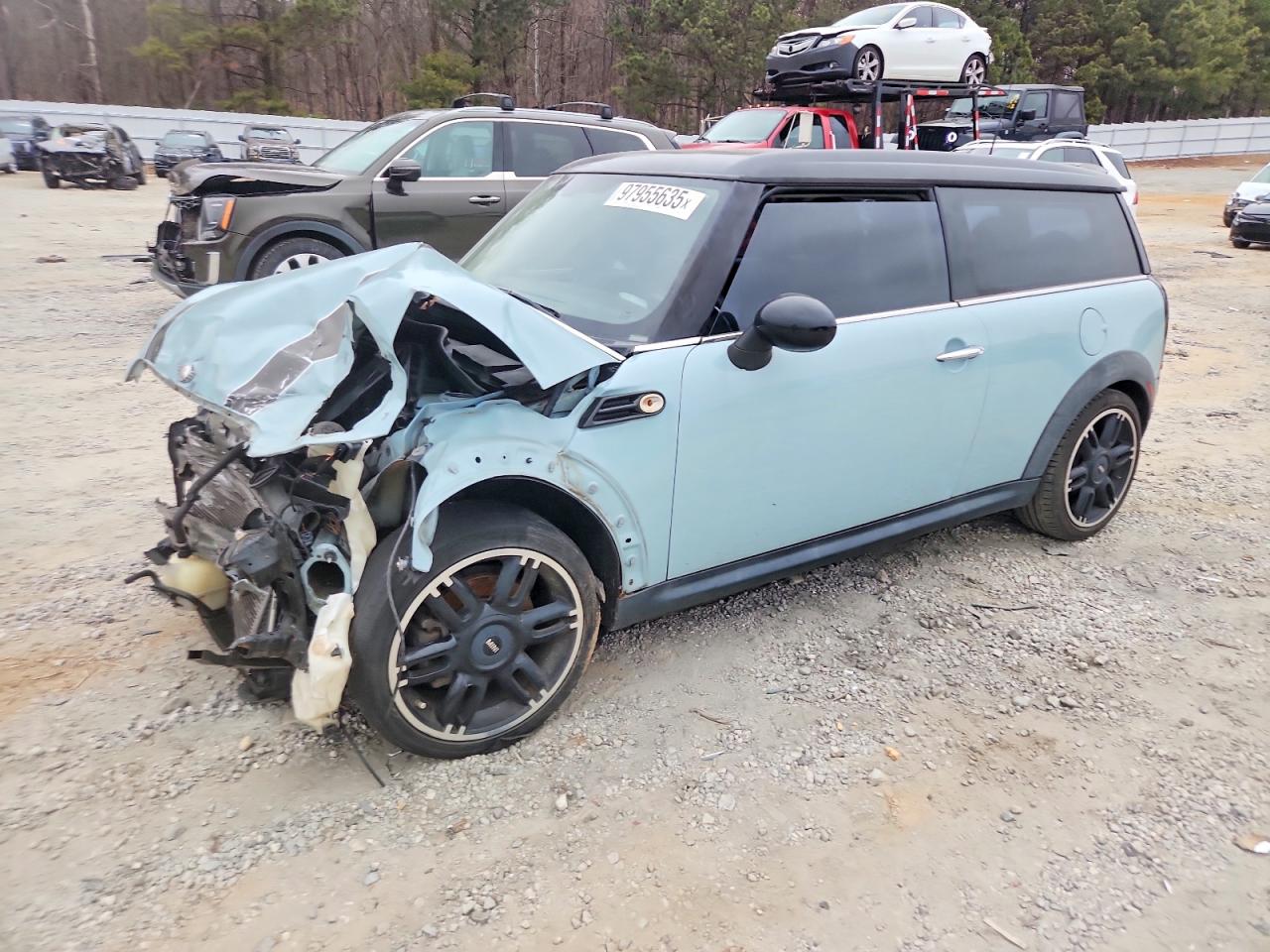 2014 MINI Clubman, VIN WMWZF3C52ET492080 — Перед