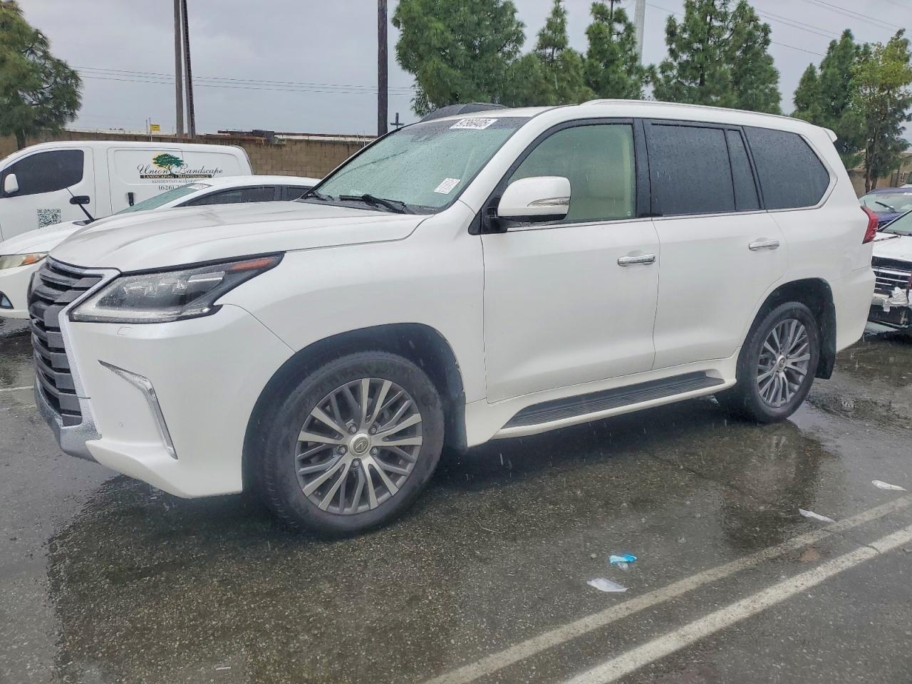 2018 Lexus LX 570, VIN JTJHY7AX9J4264566 — Minor dents and scratches