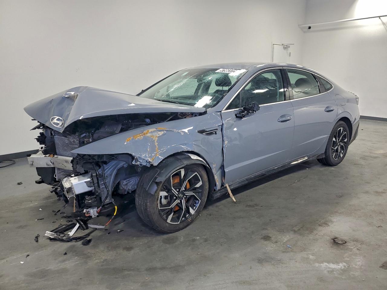 2025 Hyundai Sonata SEL, VIN KMHL64JA3SA440782 — Front end