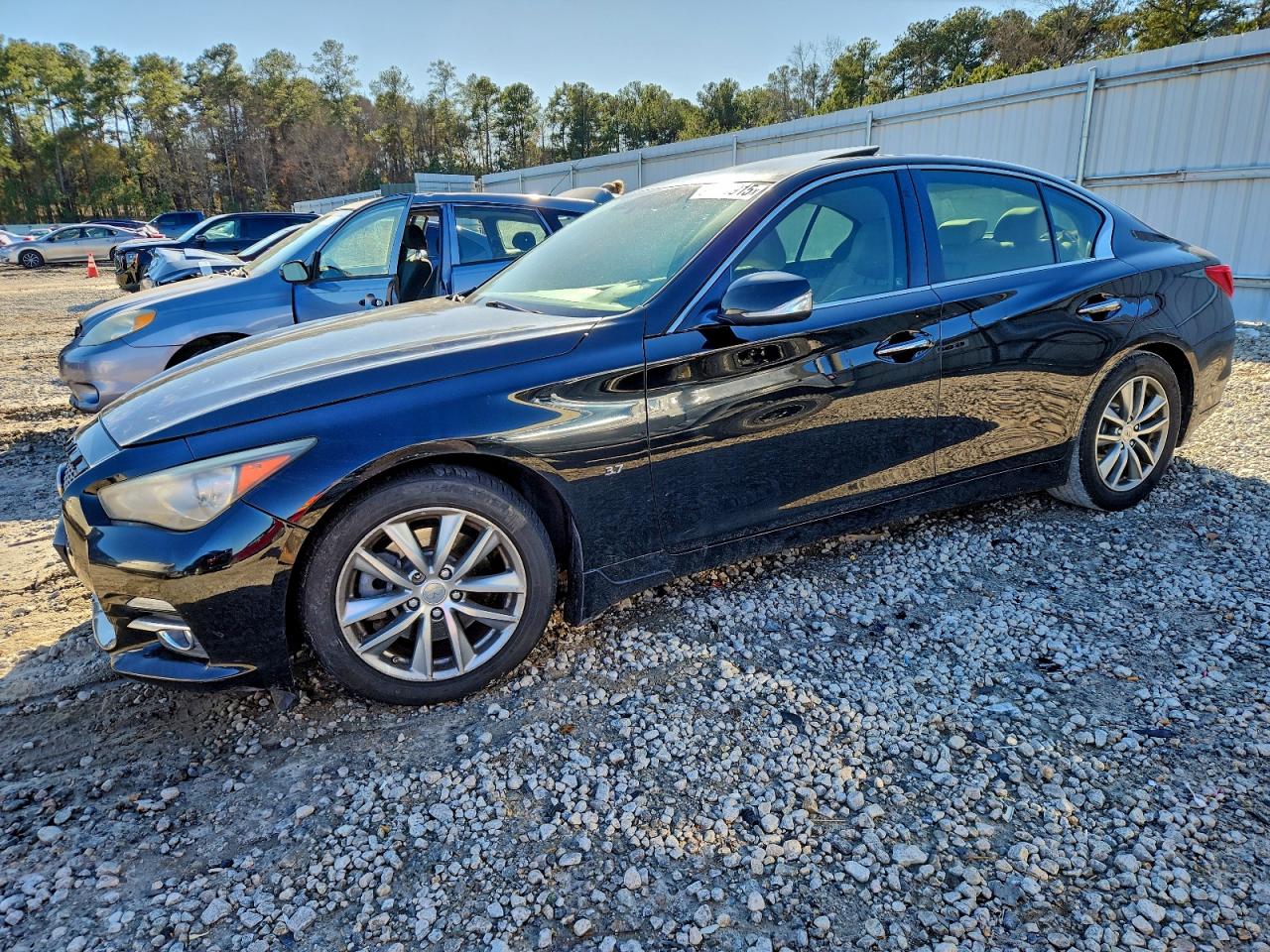2014 Infiniti Q50 Premium, VIN JN1BV7AP4EM673794 — Engine fire