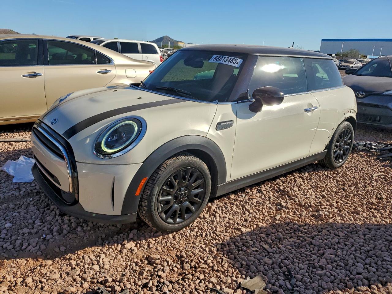 2023 MINI Hardtop Cooper, VIN WMW33DH08P2T47300 — Rear end