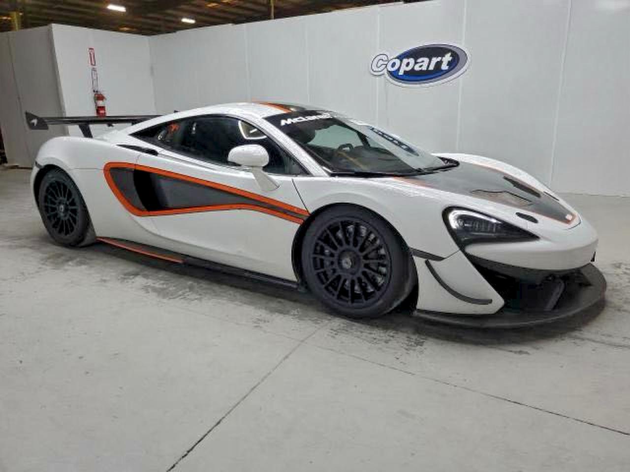 2017 McLaren 570GT, VIN SBM13CAT4HW001979 — Minor dents and scratches