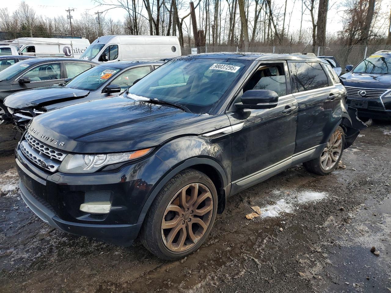 2012 Land Rover Range Rover Evoque Prestige Premium, VIN SALVV2BG7CH671211 — Rear end