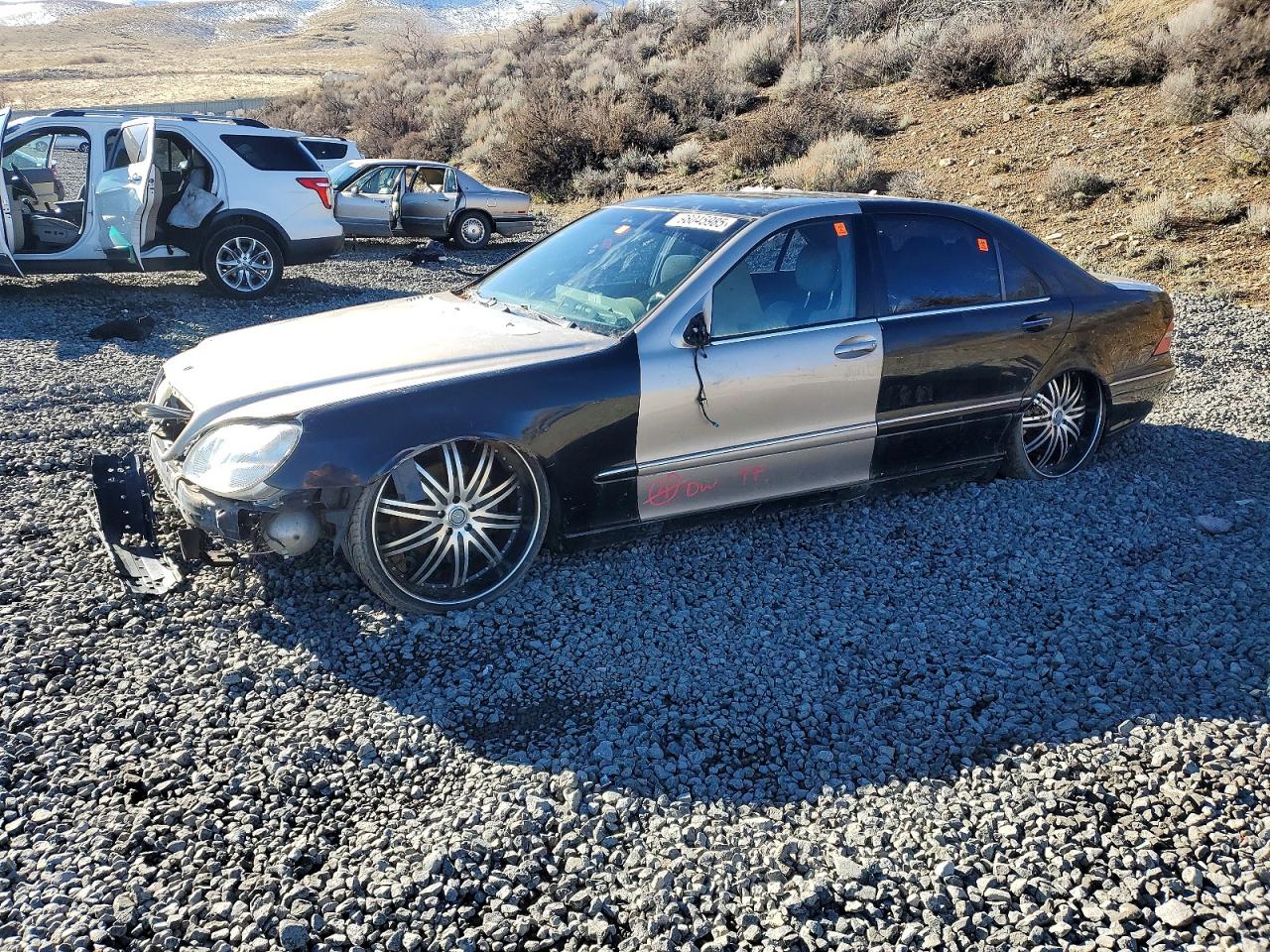 2000 Mercedes-Benz S 320/430/500, VIN WDBNG70J1YA070906 — Front end