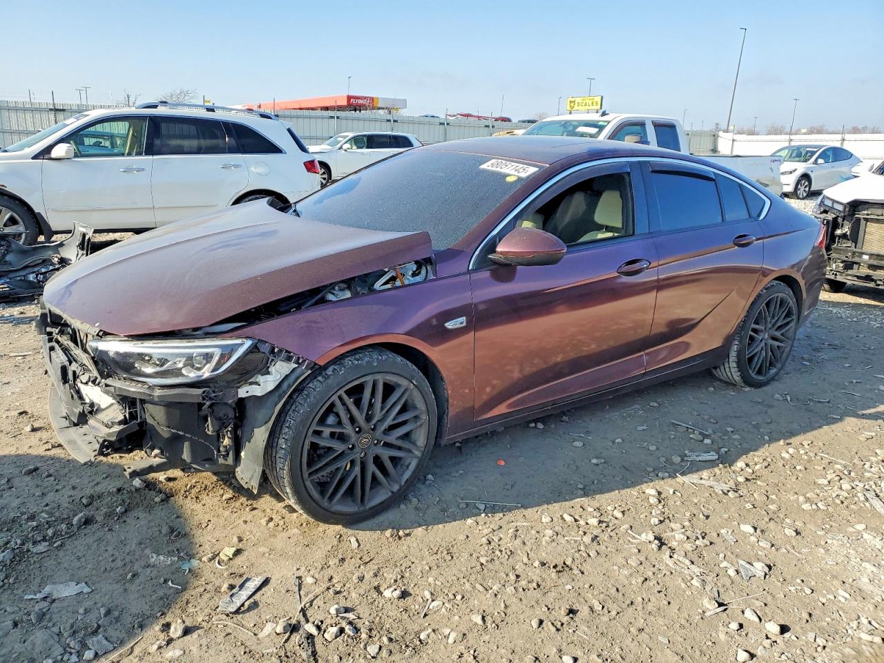 2019 Buick Regal Avenir, VIN W04GW6SX3K1027999 — Перед