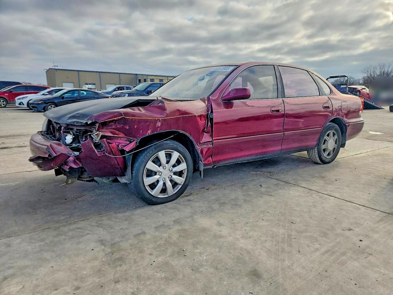 1995 Toyota Avalon XL, VIN 4T1GB10E9SU033466 — Front end
