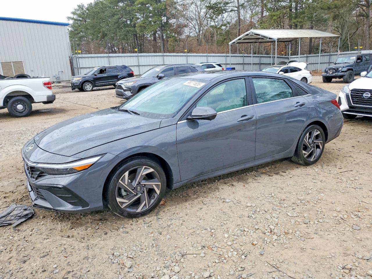 2024 Hyundai Elantra Limited, VIN KMHLP4DG0RU730368 — Front end