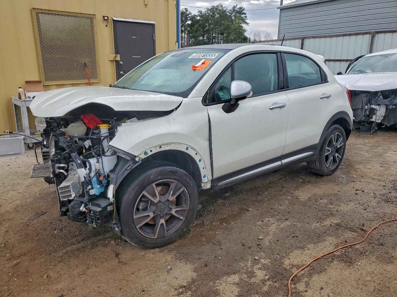 2018 FIAT 500X Blue Sky Edition, VIN ZFBCFYAB4JP672424 — Перед