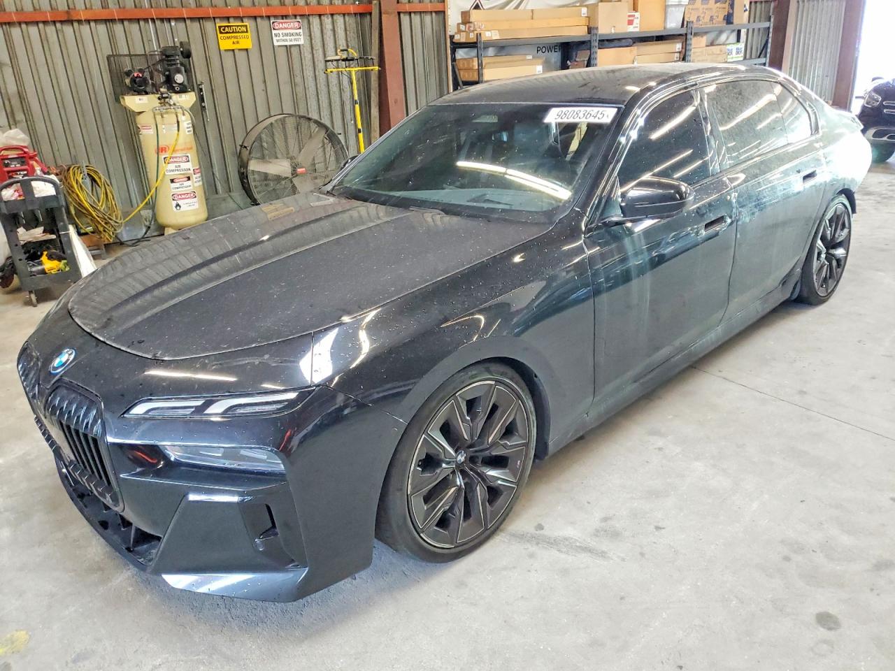 2024 BMW i7 eDrive50, VIN WBY43EJ01RCP98734 — Rear end