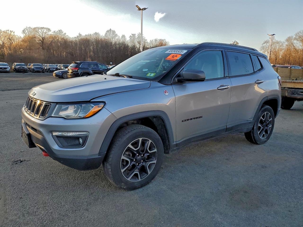 2019 Jeep Compass Trailhawk, VIN 3C4NJDDB6KT671278 — Мелкие вмятины и царапины