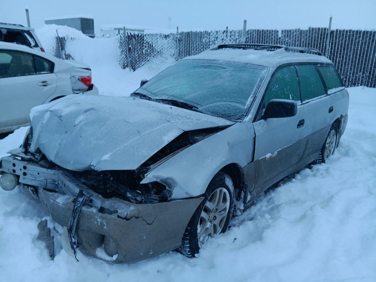 2003 Subaru Legacy Outback, VIN 4S3BH675737657914 — Front end