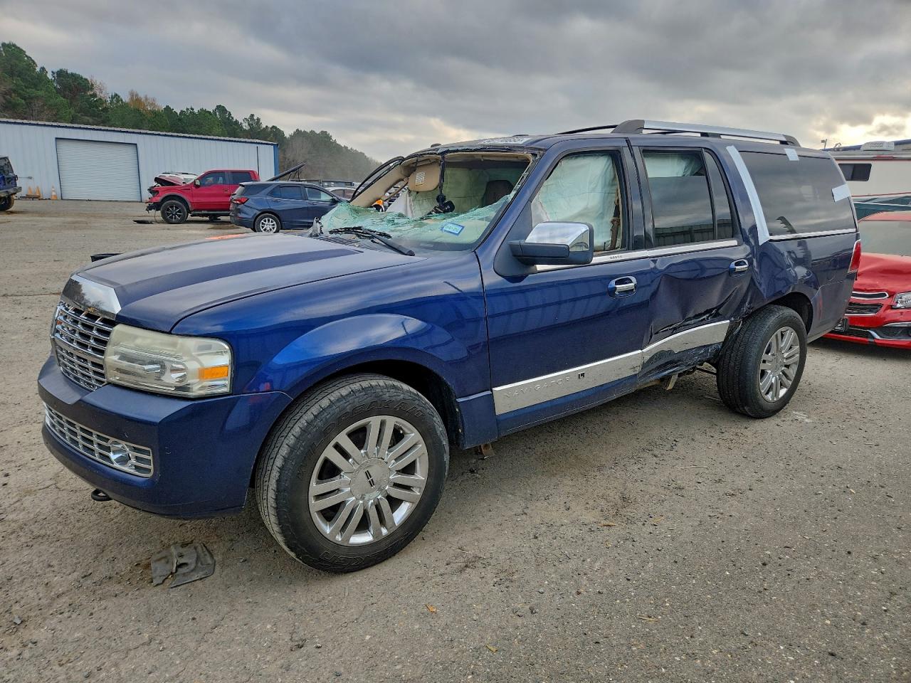 2010 Lincoln Navigator, VIN 5LMJJ3H56AEJ03455 — Rollover
