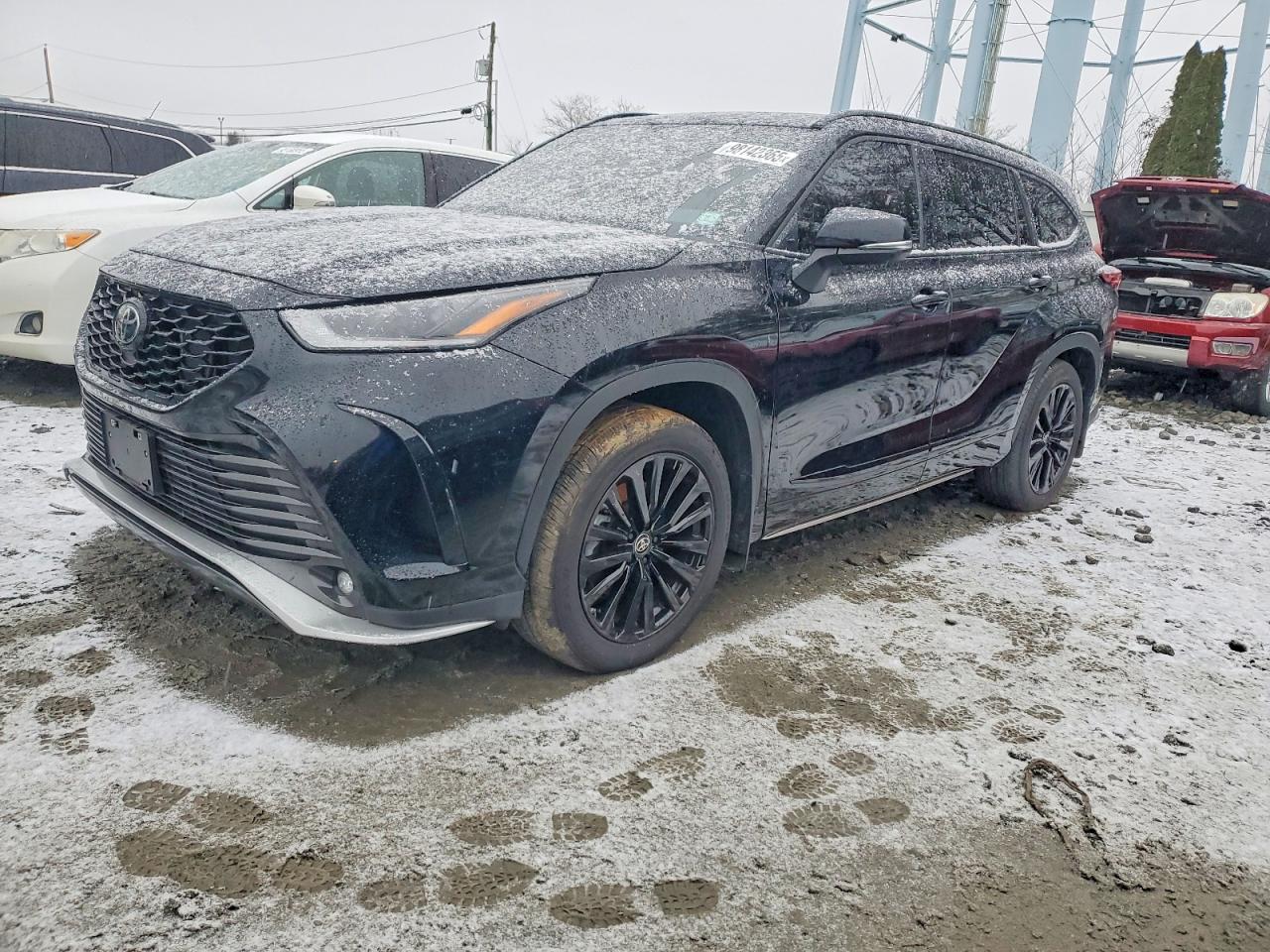 2024 Toyota Highlander XSE, VIN 5TDKDRBH8RS574361 — Missing or altered VIN