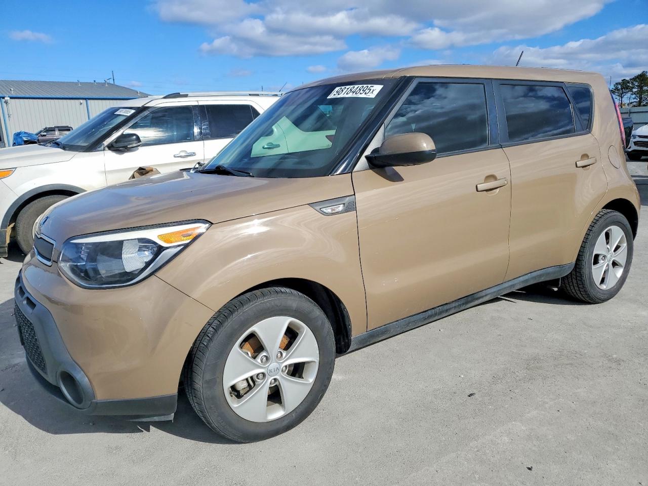 2014 Kia Soul, VIN KNDJN2A26E7023802 — Front end