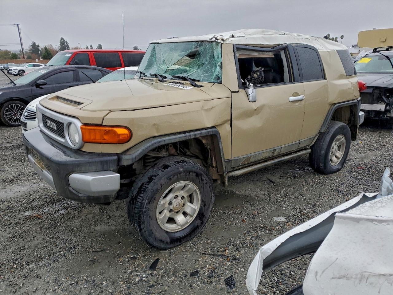 2014 Toyota FJ Cruiser, VIN JTEBU4BF5EK207044 — Rollover
