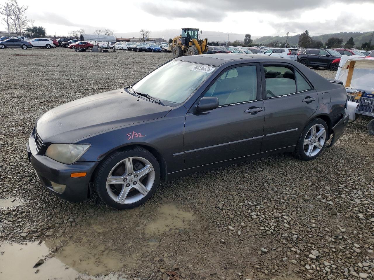 2005 Lexus IS 300, VIN JTHBD192950095381 — Rear end