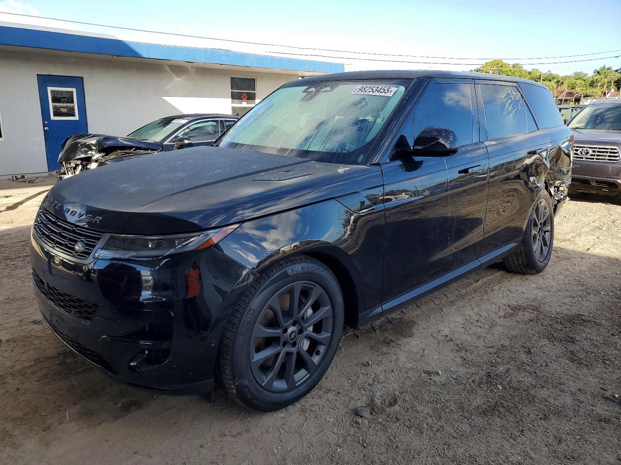 2025 Land Rover Range Rover Sport, VIN SAL1J9EU7SA464412 — Rear end