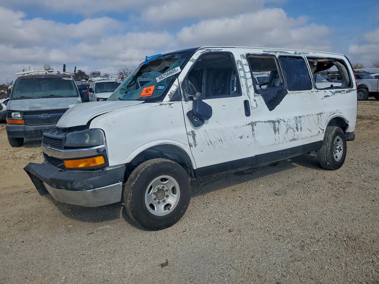 2007 Chevrolet Express Passenger, VIN 1GAHG35U171201480 — All over
