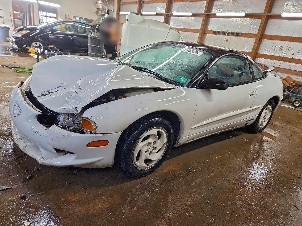 1997 Eagle Talon, VIN 4E3AK44Y5VE140733 — Перед