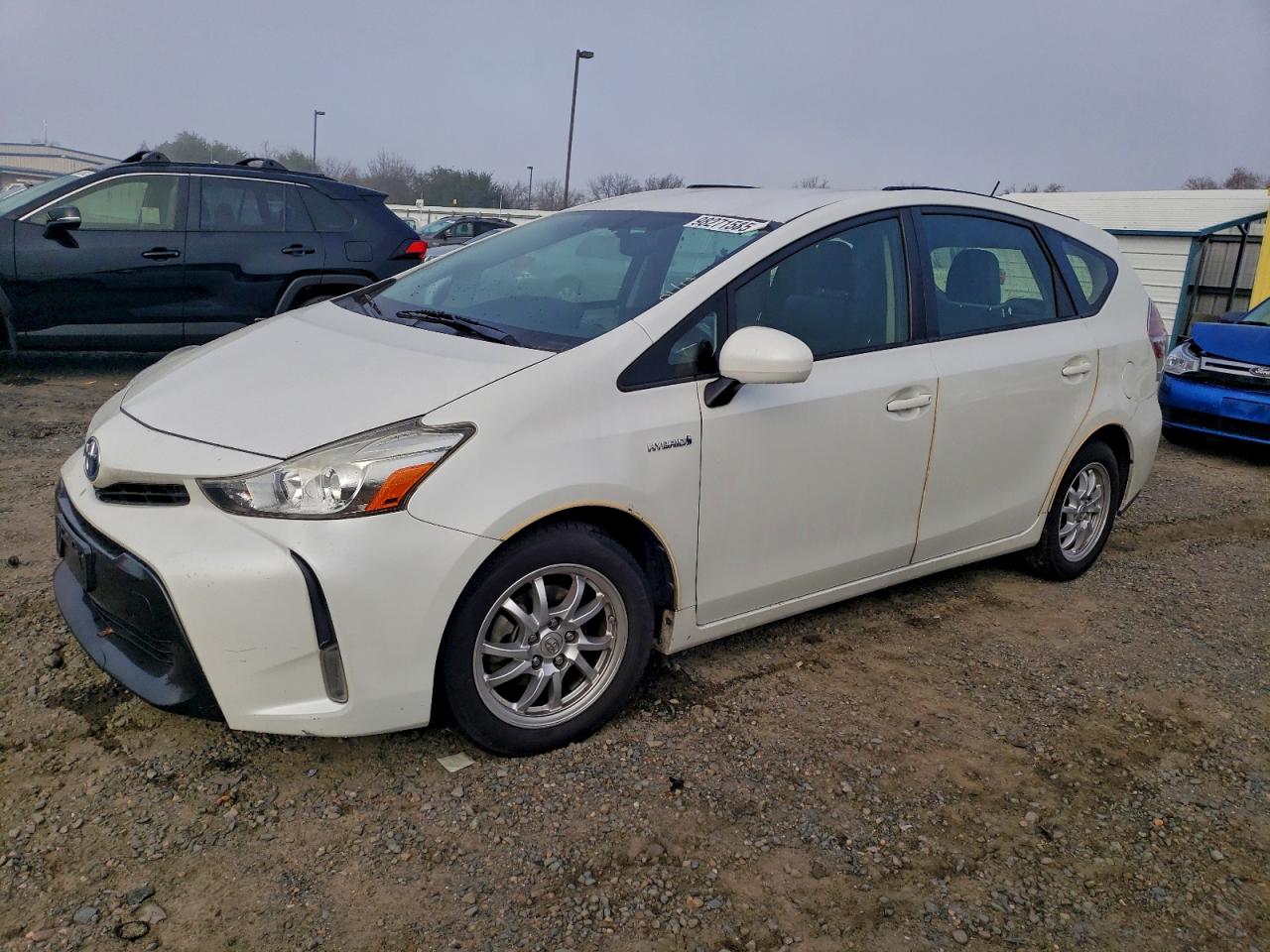 2015 Toyota Prius Two, VIN JTDZN3EU7FJ025986 — Частичный ремонт