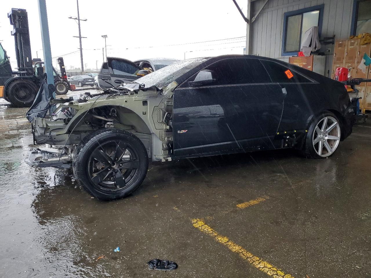 2012 Cadillac CTS-V, VIN 1G6DV1EP8C0136642 — Stripped