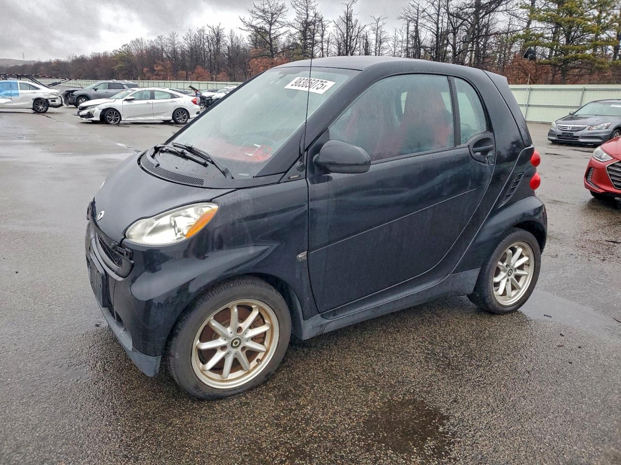 2010 Smart fortwo Pure, VIN WMEEJ3BAXAK394964 — Minor dents and scratches