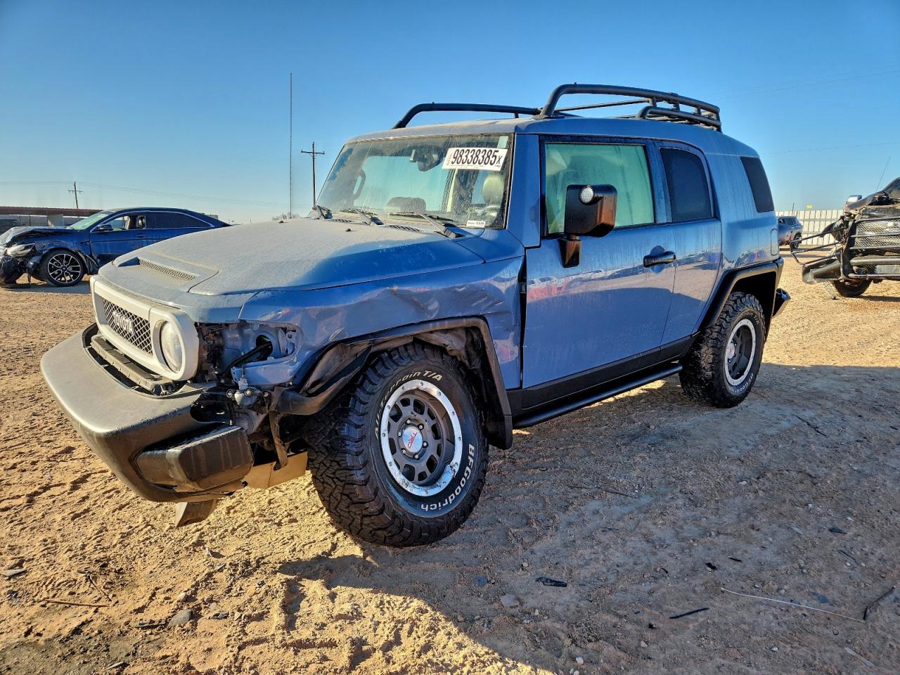 2014 Toyota FJ Cruiser, VIN JTEBU4BF9EK199904 — Front end