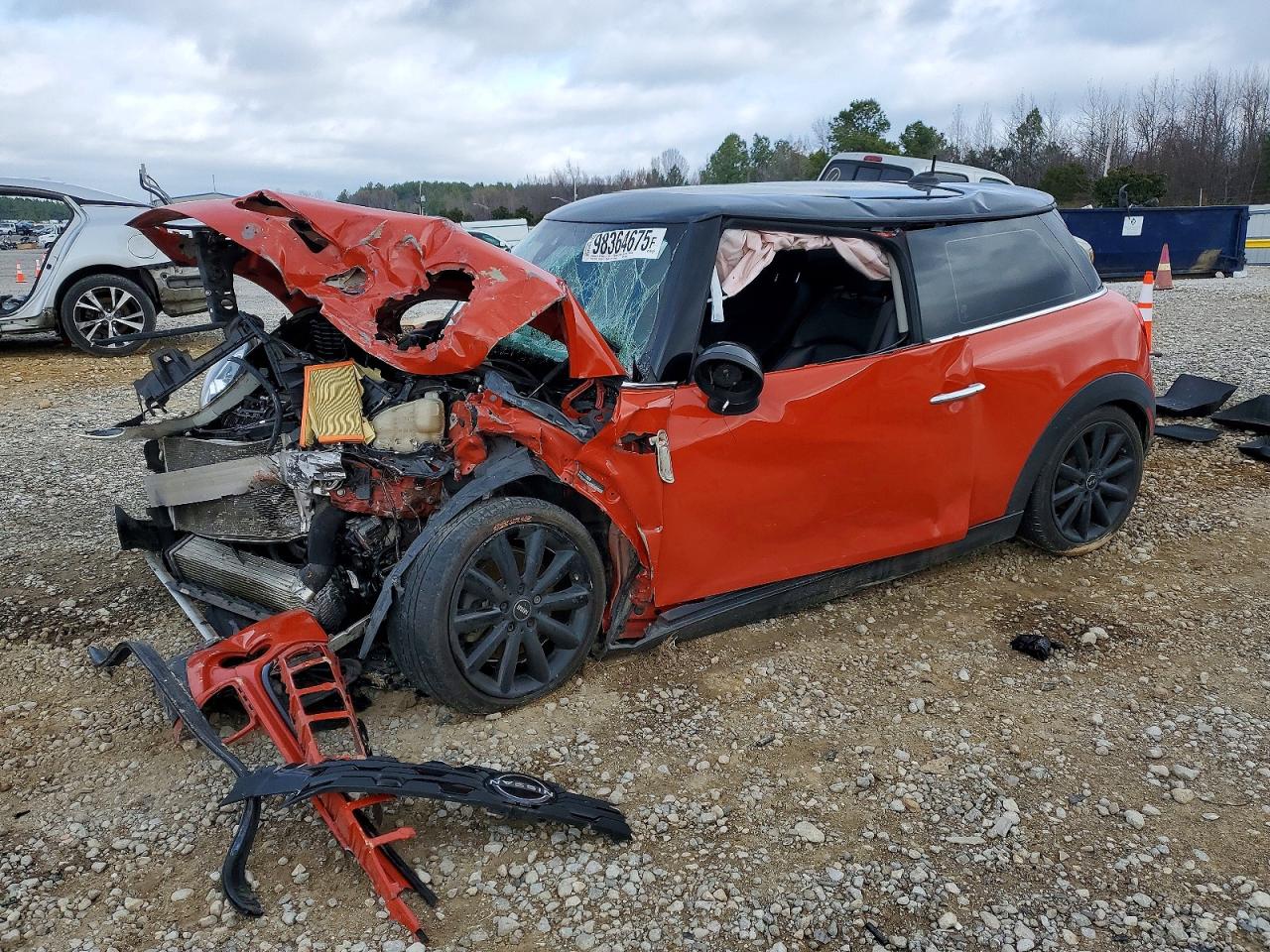 2019 MINI Hardtop Cooper S, VIN WMWXP7C55K2A50054 — Front end