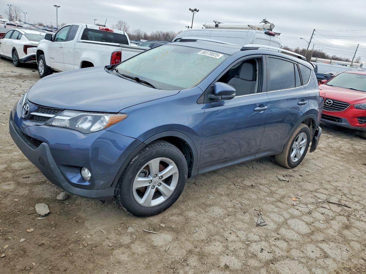 2014 Toyota RAV4 XLE, VIN JTMWFREV3ED040557 — Rear end