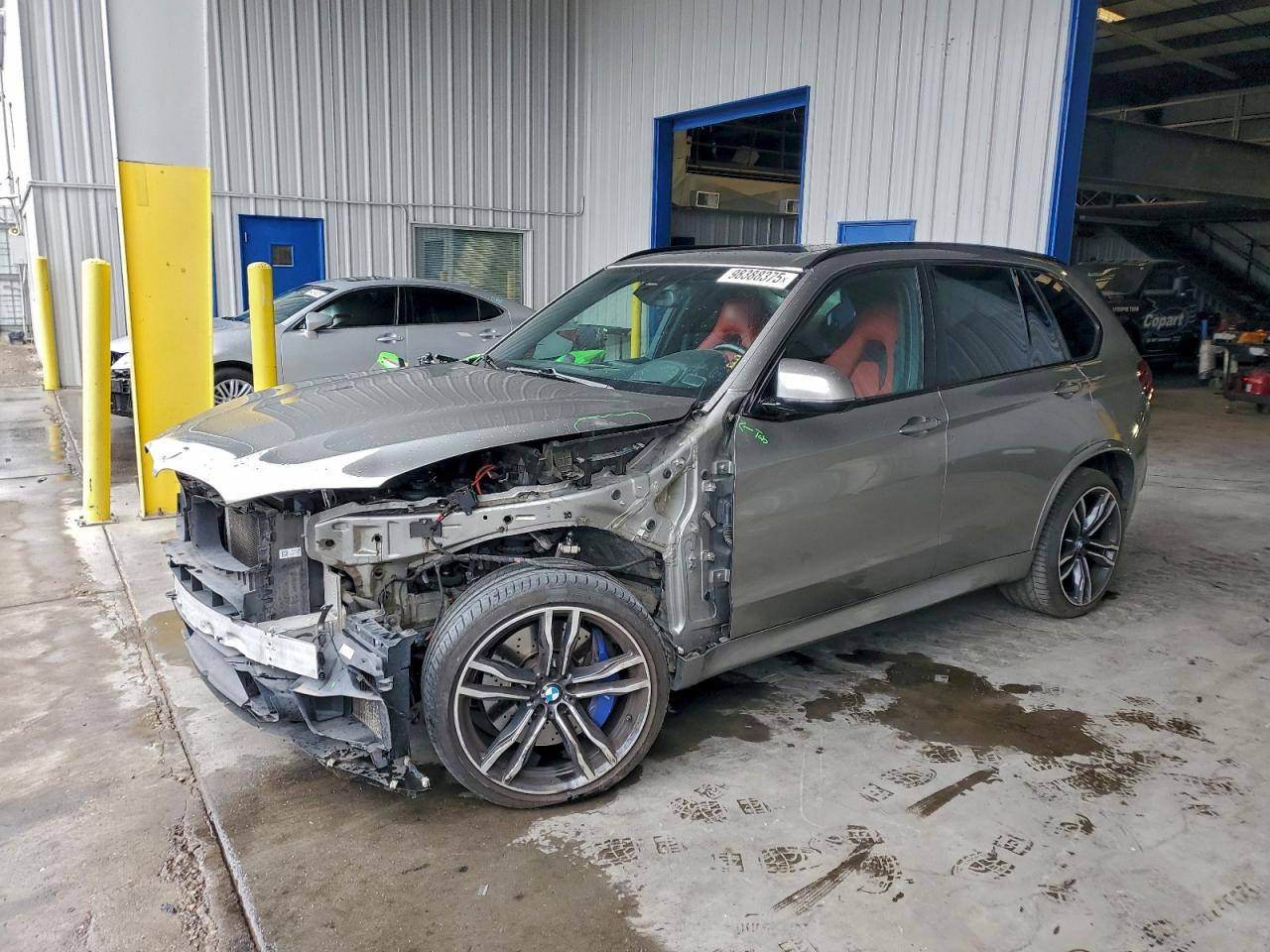 2016 BMW X5 M, VIN 5YMKT6C50G0R78901 — Front end
