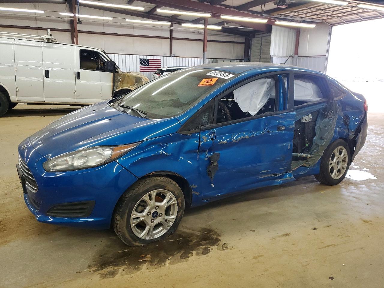 2015 Ford Fiesta SE, VIN 3FADP4BJ8FM210772 — Side
