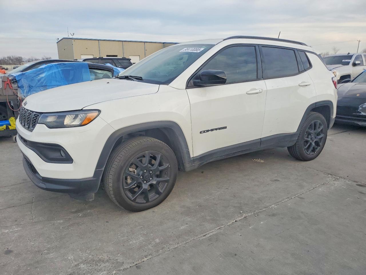 2025 Jeep Compass Latitude, VIN 3C4NJDBN7ST516512 — Side