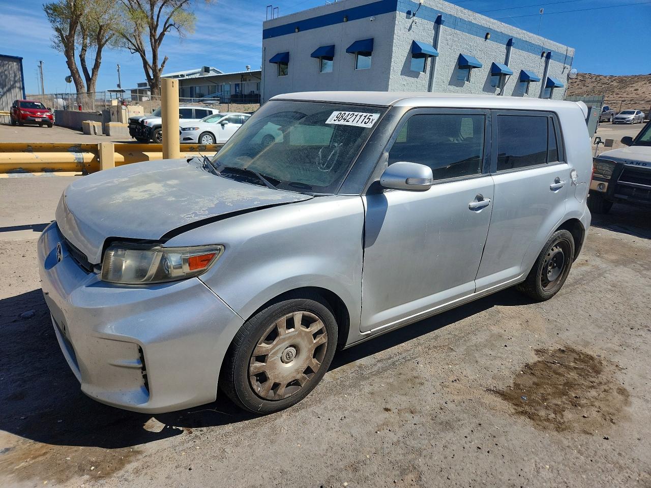 2013 Scion xB, VIN JTLZE4FE6DJ032572 — Бок