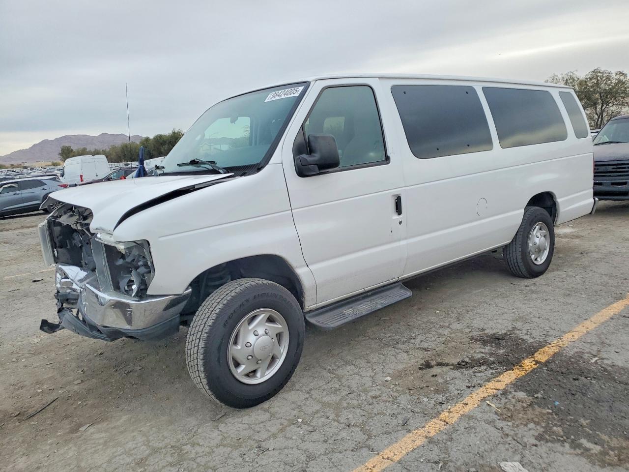 2012 Ford Econoline Passenger XLT, VIN 1FDSS3BL6CDA48459 — Front end