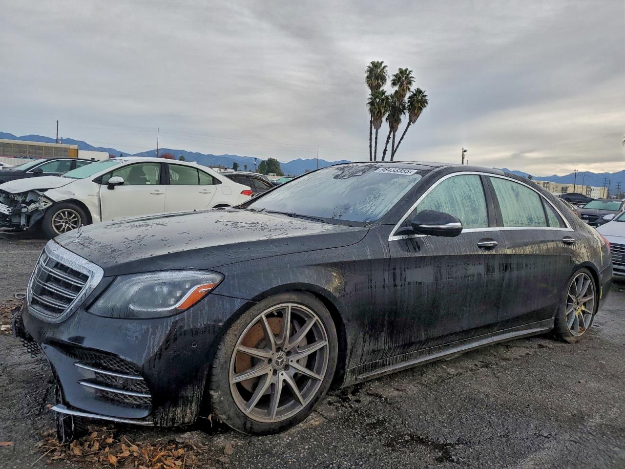 2019 Mercedes-Benz S 560, VIN WDDUG8DB1KA461234 — Перед