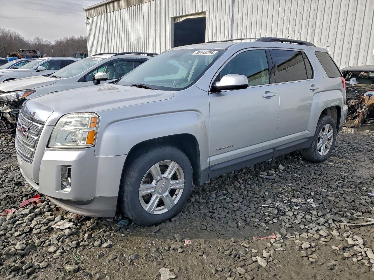2016 GMC Terrain SLE, VIN 2GKFLTEKXG6101775 — Front end