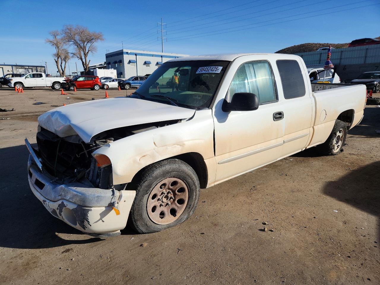 2005 GMC Sierra 1500 SLE, VIN 1GTEC19T85Z223843 — Frame damage